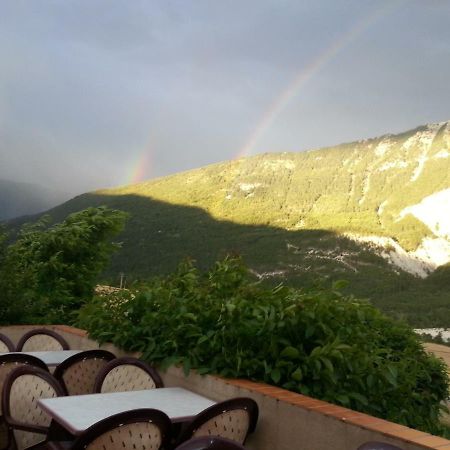 مبيت وإفطار Saint-André-les-Alpes Mas Du Colombier المظهر الخارجي الصورة